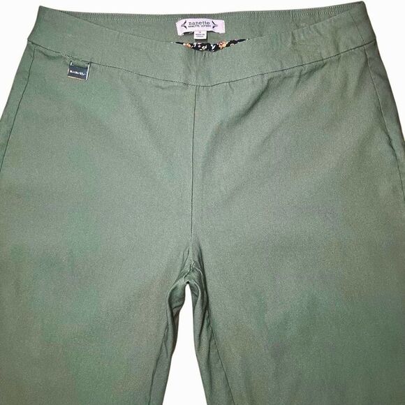 Nanette Lepore Pull On Capris Pants in Olive Green Women’s S - Picture 2 of 5